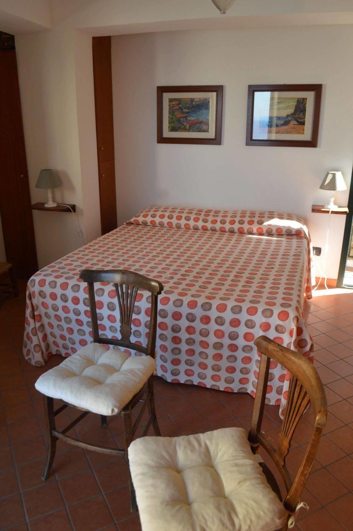 Bed and breakfast Le Piccole Grotte 2*