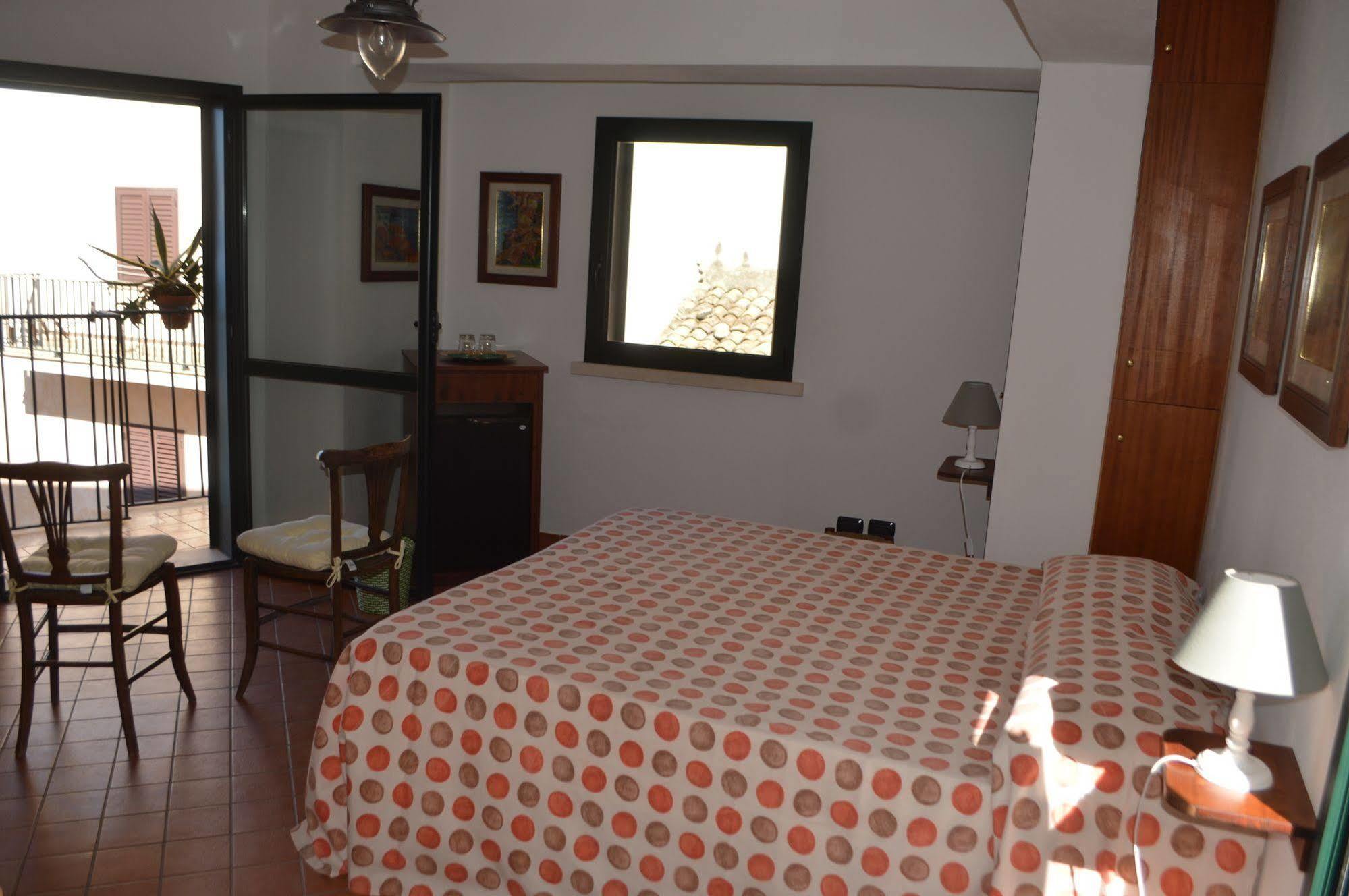Bed and breakfast Le Piccole Grotte 2*