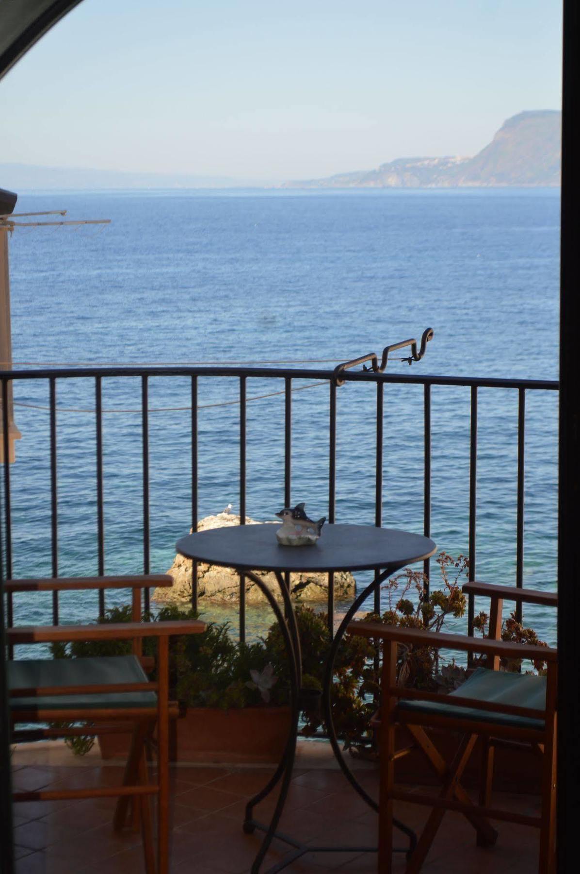 Le Piccole Grotte Bed and breakfast Scilla